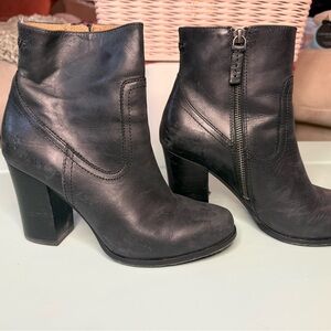 FRYE Black Leather Ankle Boots
